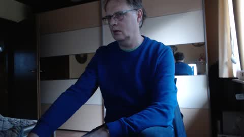 Snapshot of ach471 chatting on March 10, 5:07 pm ach471 online show from March 10, 5:07 pm