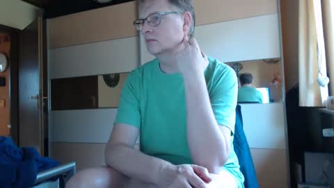 Snapshot of ach471 chatting on March 12, 7:35 am ach471 online show from March 12, 7:35 am