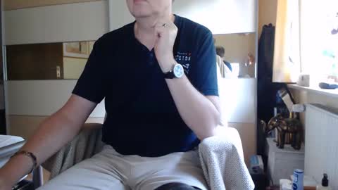 Snapshot of ach471 chatting on September 19, 7:25 pm ach471 online show from September 19, 7:25 pm