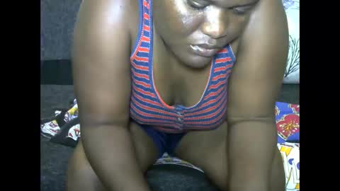 Snapshot of achibest chatting on October 26, 6:25 pm MAUREEN online show from October 26, 6:25 pm