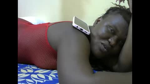 Snapshot of achibest chatting on January 8, 8:05 am MAUREEN online show from January 8, 8:05 am