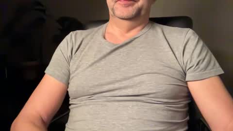 Snapshot of achtinch chatting on December 4, 10:40 pm ACHTINCH online show from December 4, 10:40 pm