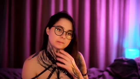 Snapshot of acid_pie chatting on January 25, 11:43 pm acid_pie online show from January 25, 11:43 pm