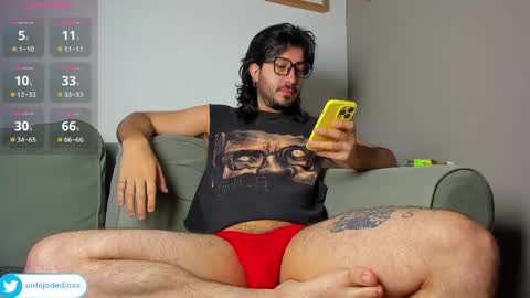 R. online show from April 1, 10:38 am