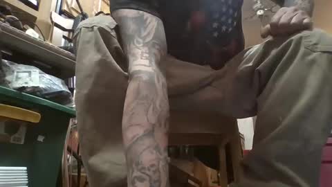 Snapshot of act_right_dub420 chatting on February 3, 7:10 pm act_right_dub420 online show from February 3, 7:10 pm