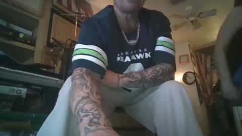 Snapshot of act_right_dub420 chatting on February 23, 11:44 am act_right_dub420 online show from February 23, 11:44 am