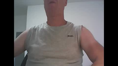 Snapshot of active147 chatting on September 25, 10:35 pm active147 online show from September 25, 10:35 pm