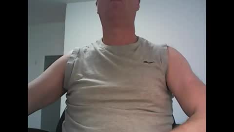 Snapshot of active147 chatting on April 1, 10:18 pm active147 online show from April 1, 10:18 pm