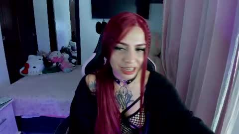 Snapshot of ada_luna01 chatting on July 23, 6:33 am online show from July 23, 6:33 am
