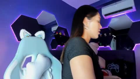 Snapshot of adalyn_cute chatting on July 28, 11:50 am Adalyn Cute online show from July 28, 11:50 am