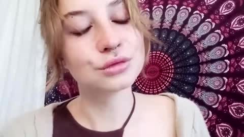 Snapshot of adalyndirty chatting on October 7, 6:21 am Adalyn online show from October 7, 6:21 am