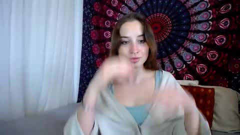 Adalyn online show from February 24, 1:20 pm