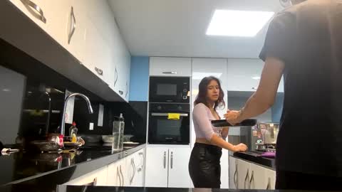 adam and abby online show from December 27, 9:32 pm