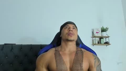 Snapshot of adam_boss chatting on July 17, 7:48 am adam boss online show from July 17, 7:48 am