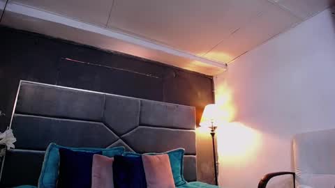 adam_fit19cm online show from January 13, 2:00 pm