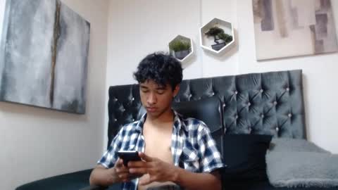 adam_ford1 online show from January 16, 6:23 pm