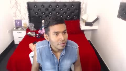 adam_morgan2 online show from September 20, 3:18 am