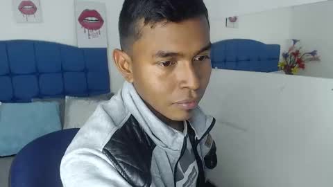 adam_morgan2 online show from November 7, 2:22 am