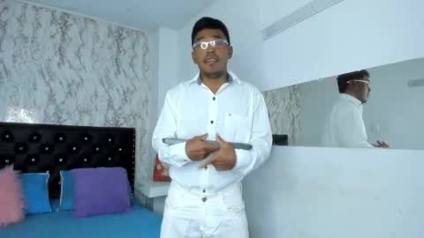 adam_morgan2 online show from January 10, 1:35 pm