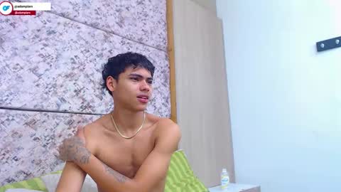 Snapshot of adam_piarse chatting on March 24, 8:19 am adam_piarse online show from March 24, 8:19 am