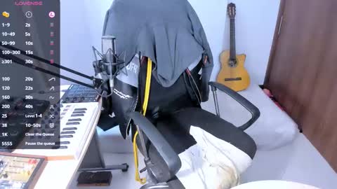  Adam online show from November 8, 2:39 pm