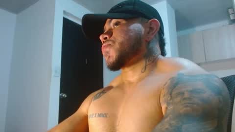 adam shilder7 online show from March 18, 2:26 am