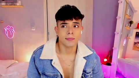 Snapshot of adam_sword4 chatting on January 8, 6:20 am Alan and Jordan online show from January 8, 6:20 am