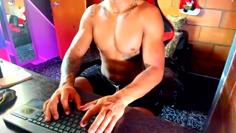 Adam Valencia online show from December 21, 10:08 pm