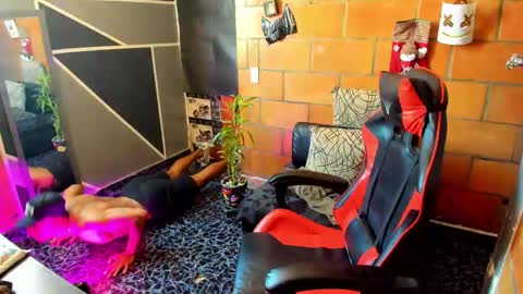 Adam Valencia online show from January 18, 3:16 pm