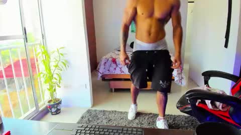 Adam Valencia online show from September 10, 1:33 pm