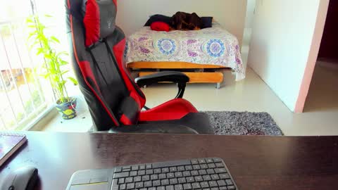 Adam Valencia online show from September 21, 2:40 pm