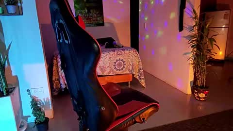 Adam Valencia online show from January 10, 6:37 am