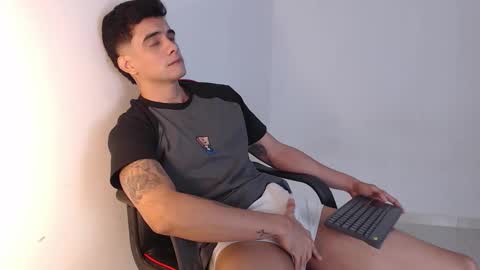 Hello guys excuse my absence I will be absent for several days for health reasons I hope you understand thank you very much. online show from October 8, 8:23 am