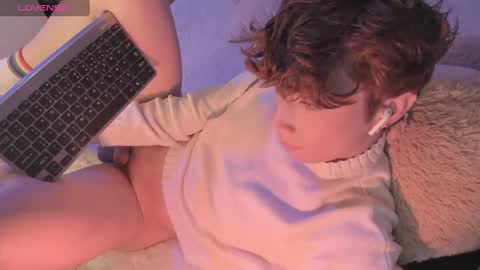 Snapshot of adamdayt chatting on February 9, 5:40 am Adam Dayt online show from February 9, 5:40 am