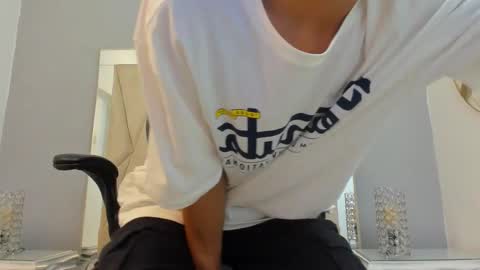 Adams Bobby online show from November 5, 12:05 pm