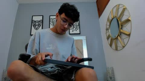 Adams Bobby online show from March 30, 11:11 am