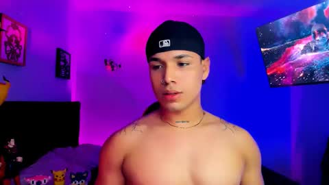 Snapshot of adams_collins chatting on December 3, 1:31 pm Adams online show from December 3, 1:31 pm