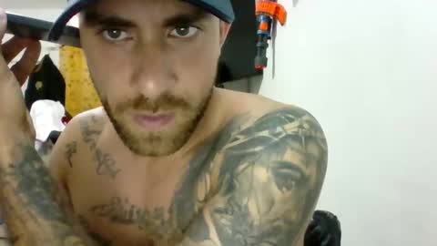 Snapshot of adan_carter chatting on October 14, 6:20 pm adan_carter online show from October 14, 6:20 pm