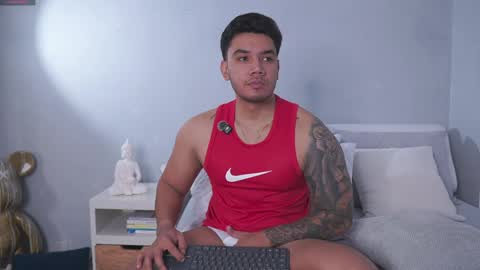 Snapshot of adan_johns chatting on June 8, 12:38 pm Adan Johns online show from June 8, 12:38 pm