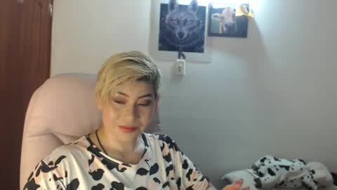 adan_romanoff online show from November 29, 8:28 am