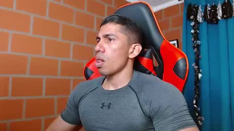 Adan Sin online show from December 30, 6:38 pm