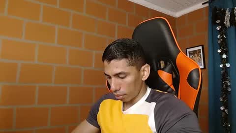 Adan Sin online show from January 17, 3:43 pm