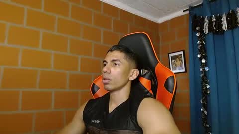 Adan Sin online show from January 29, 7:00 pm