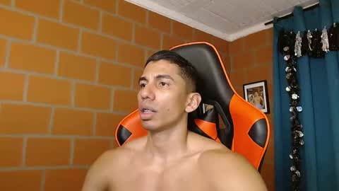 Adan Sin online show from February 1, 11:58 pm