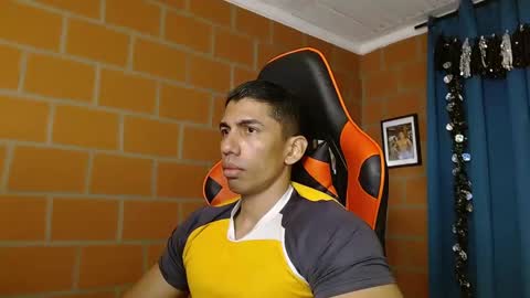 Adan Sin online show from February 6, 2:37 pm