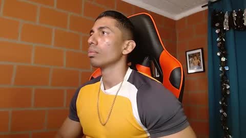 Adan Sin online show from February 20, 2:24 pm