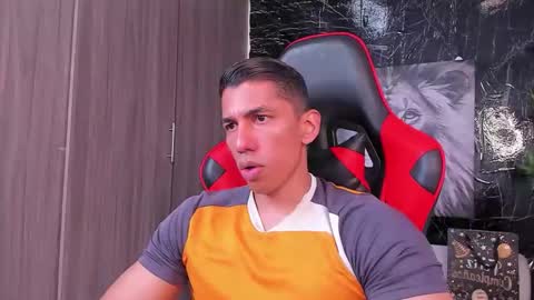 Adan Sin online show from December 4, 4:38 pm