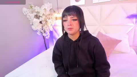 Snapshot of adara_carter_ chatting on November 29, 3:31 am adara_carter_ online show from November 29, 3:31 am