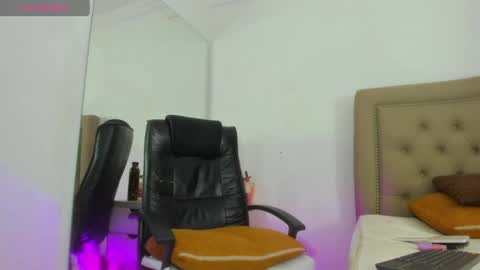 Adara Ferrara online show from April 27, 11:58 pm