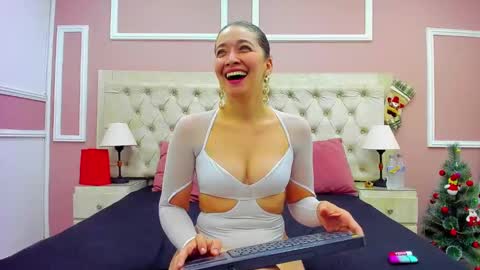 Snapshot of adarussell chatting on December 12, 1:17 pm Adda online show from December 12, 1:17 pm